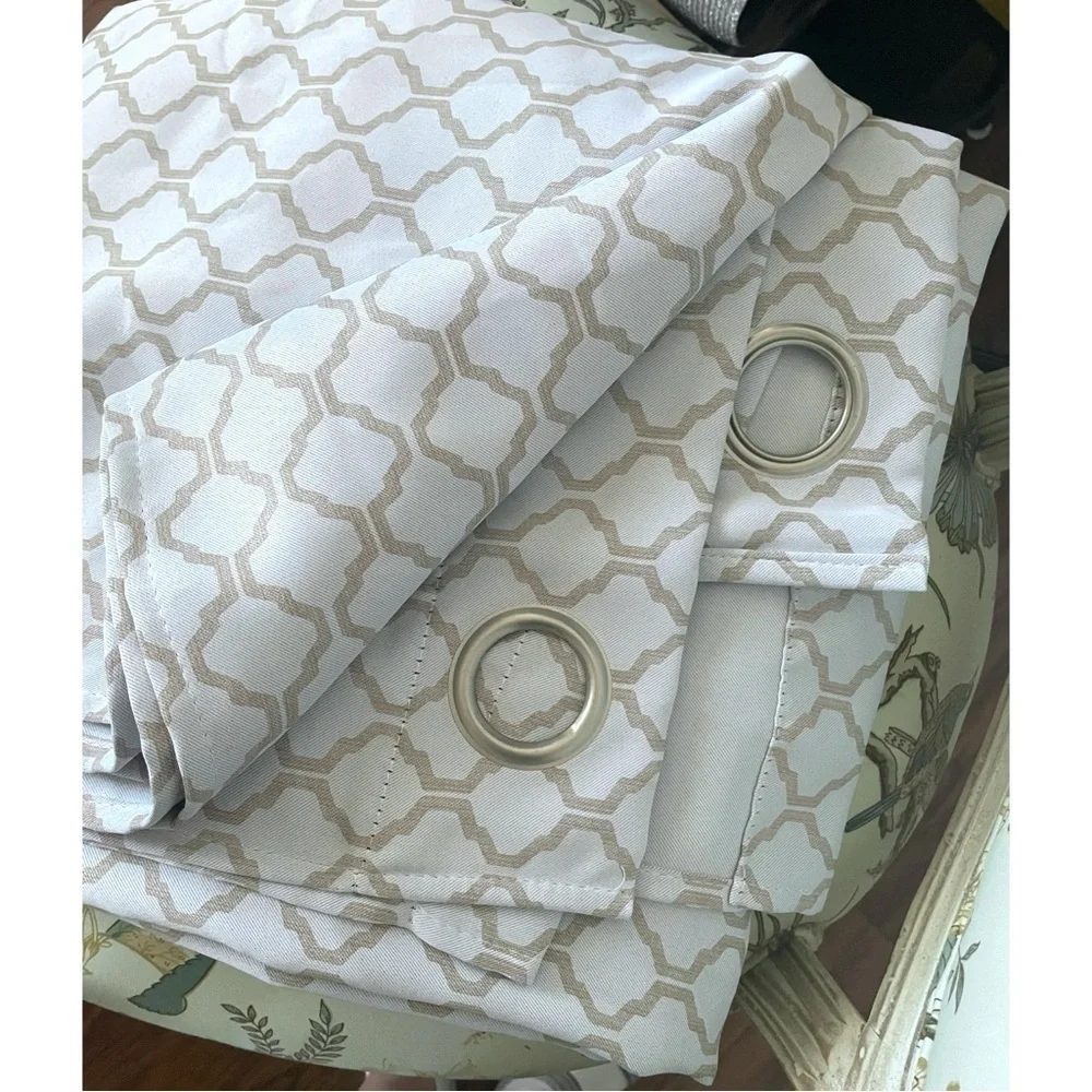 Set of Two Beautiful Curtain Panels